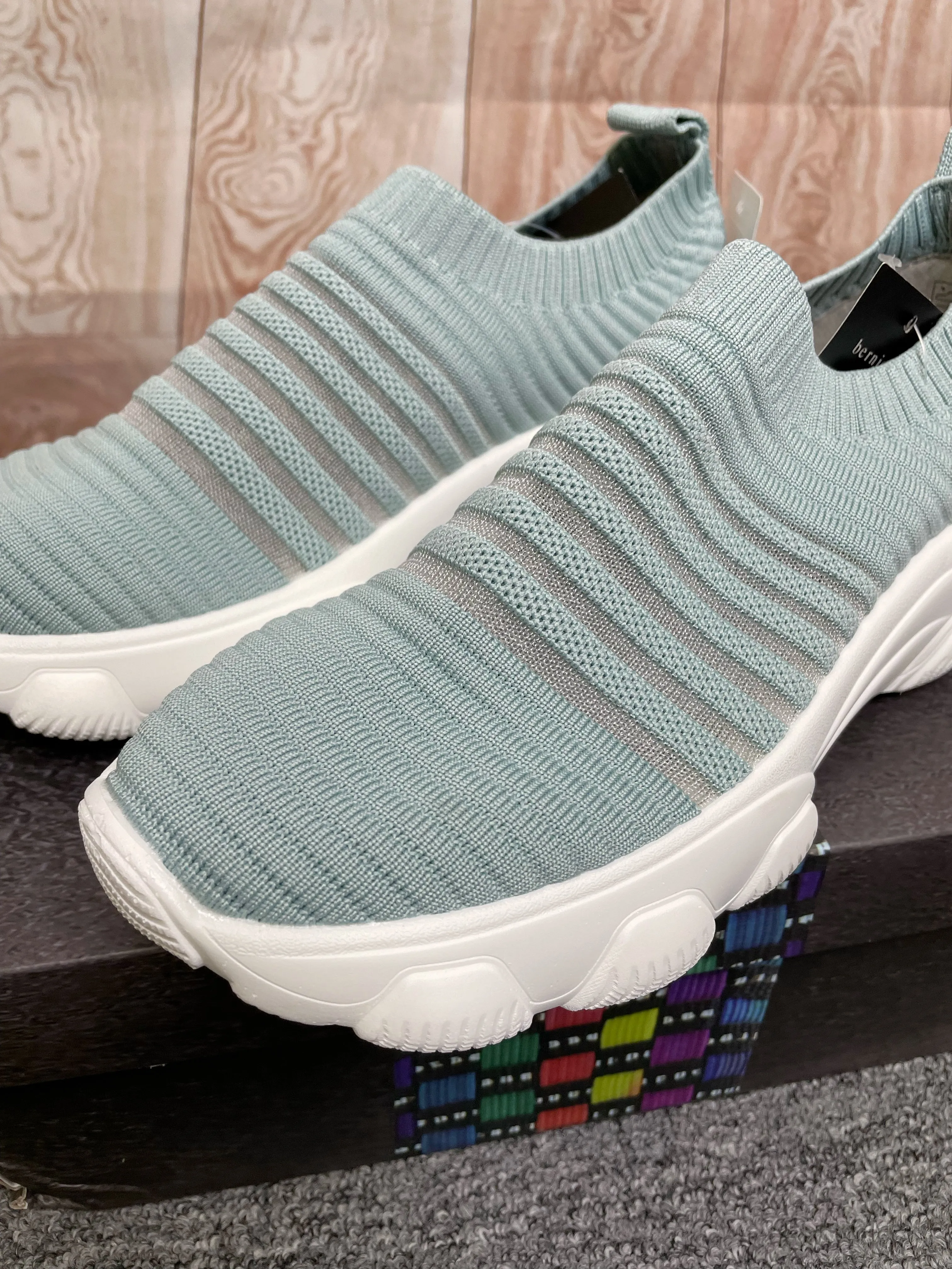 NOGA SLIP ON